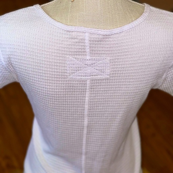 ☃️BOGO50%☃️ 🆕🤍ZENANA: WHITE Baby Waffle Snap Button Cap Sleeve Top LARGE - Picture 5 of 11